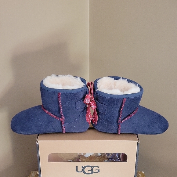 UGG Infant Navy & Red Jesse Bow Bandana  Booties - Picture 2 of 16